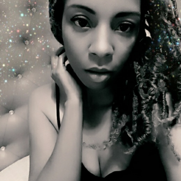 Meet your Posher, Shanay - Picture 10 of 10